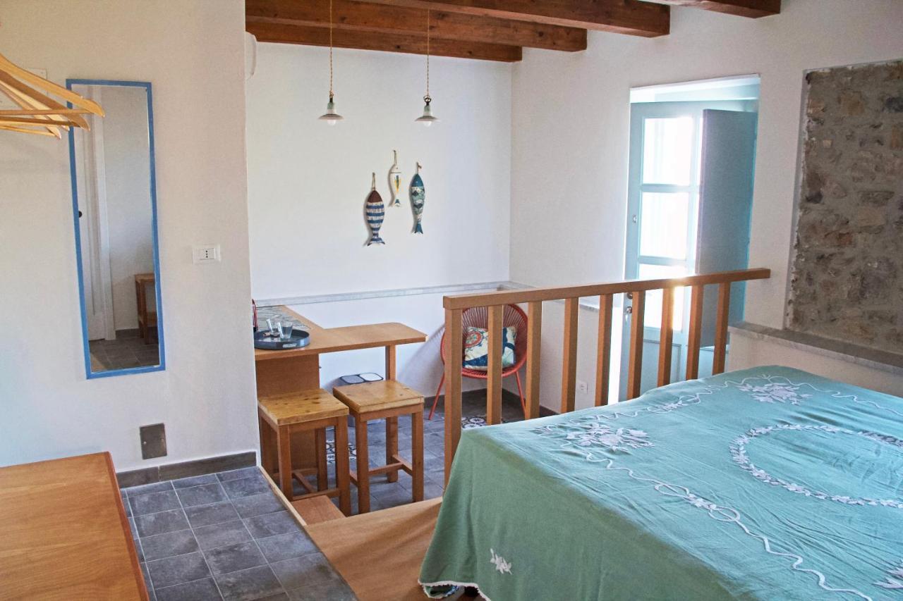 La Terrazza Con L'Ulivo - Guesthouse Con Terrazza E Vista Sul Golfo Dei Poeti ลาสเปเซีย ภายนอก รูปภาพ