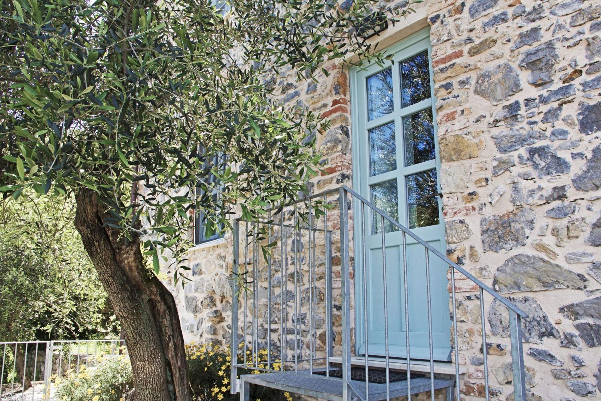 La Terrazza Con L'Ulivo - Guesthouse Con Terrazza E Vista Sul Golfo Dei Poeti ลาสเปเซีย ภายนอก รูปภาพ